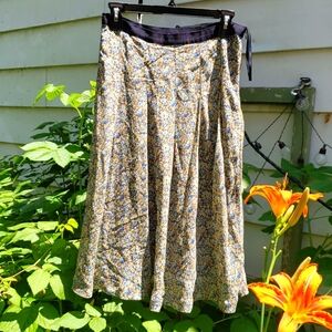 Anne Klein AK silk blue ditsy floral skirt sz  4 Small